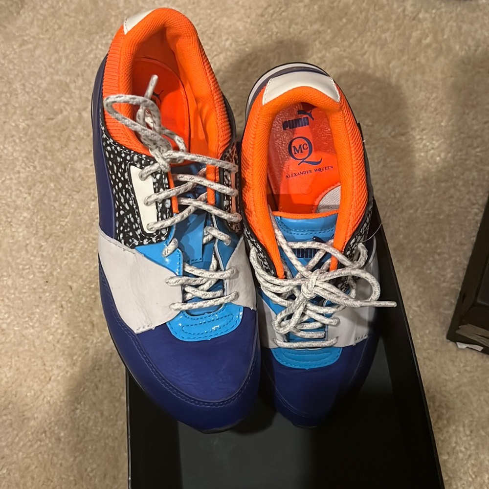 Alexander McQueen Women pumas